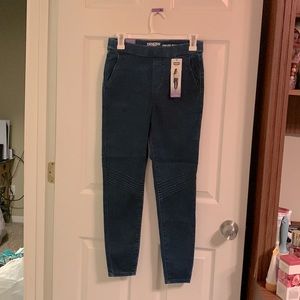 Denizen from Levi’s HIGH-RISE JEGGING NWT
